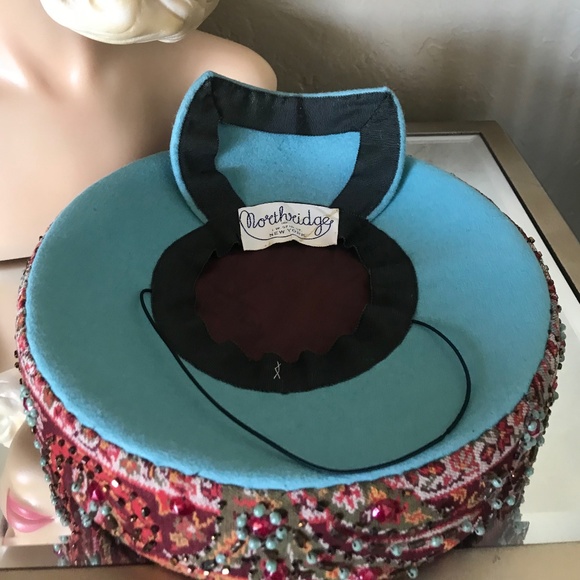 EXQUISITE DESIGNER 1940s\' MULTI-COLOR FABRIC & FELT HAT main image 9